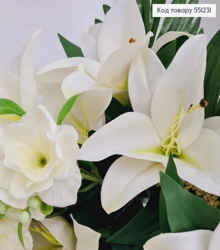 Композиция "Букет БЕЛЫХ лилий", (10 лилий+ другие белые цветочки и приложения), высотой 50см 551231 фото 2