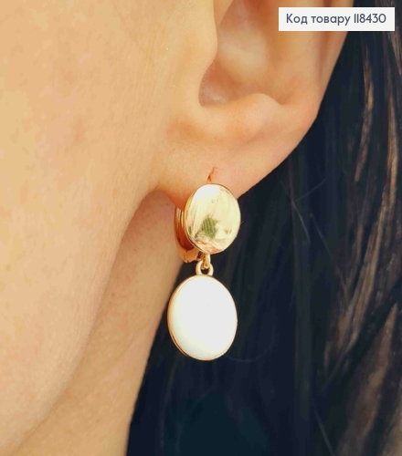 Серьги кольца с подвесной Монеткой с Белой эмалью(1+1,1см), диаметр 1,3см, XUPING 18K 118430 фото 2