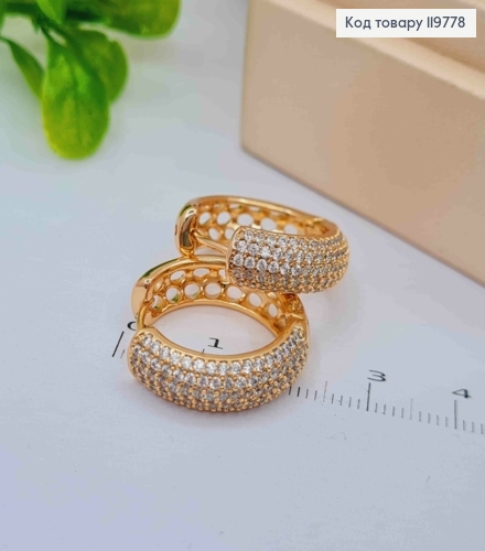 Серьги кольца украшены Блестящими камешками, ширина 6мм, диаметр 2,2см, Xuping 18K 119778 фото 2