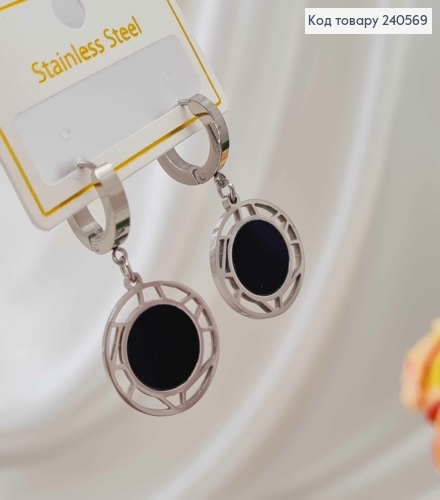 Сережки кільця, з підвісками, з чорною емаллю, ажурні, 1,5см, срібного кольору, сталь Stainless Stee 260043 фото 2