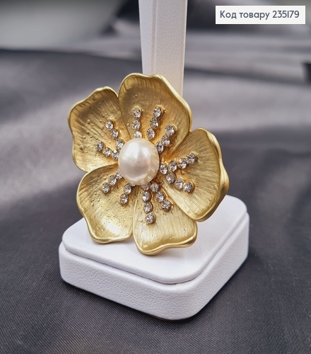 Брошка метал Цветок золото с жемчужиной и камушками 4х4см 235179 фото 3