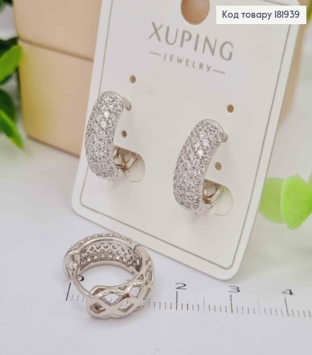 Серьги кольца украшены Блестящими камешками, диаметр 1,5см, Xuping 181939 фото 2