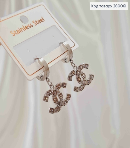Серьги кольца, серебряного цвета, с подвеской "Шанель", 2см., в камнях, сталь Stainless Steel 260061 фото 2