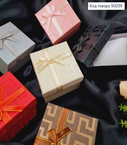 Коробочка для часов "Версаче", размер 18*18*5,5см, белая подушечка, цвета в ассортименте 513239 фото 2