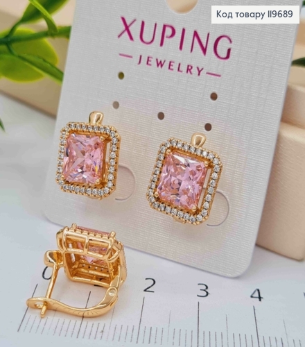 Серьги с Квадратным Розовым камнем в оправе из камешков, дл. 1,5см, англ. застежка, Xuping 18К 119689 фото 2