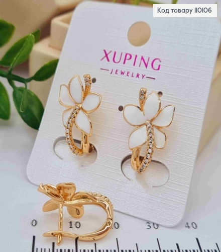 Серьги "Цветок" с Белой эмалью и Блестящими камешками, дл. 2см, английская застежка, Xuping 18K 110106 фото 2
